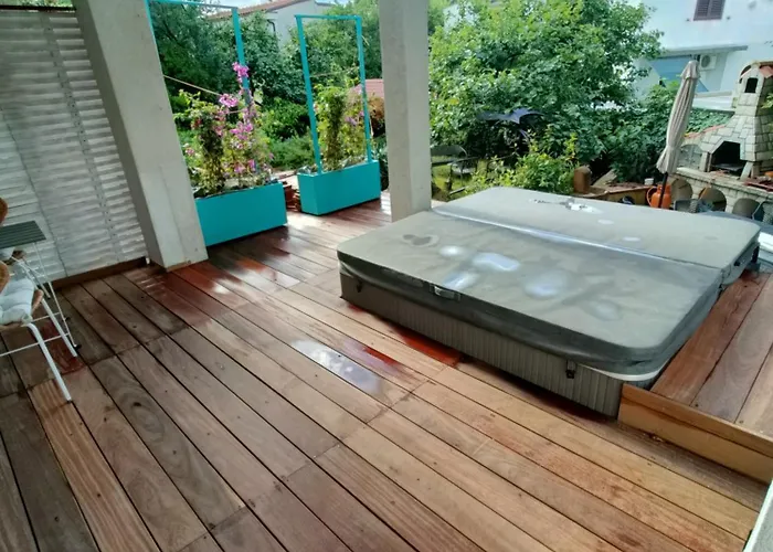 Casa Valsecca 게스트하우스 크르크